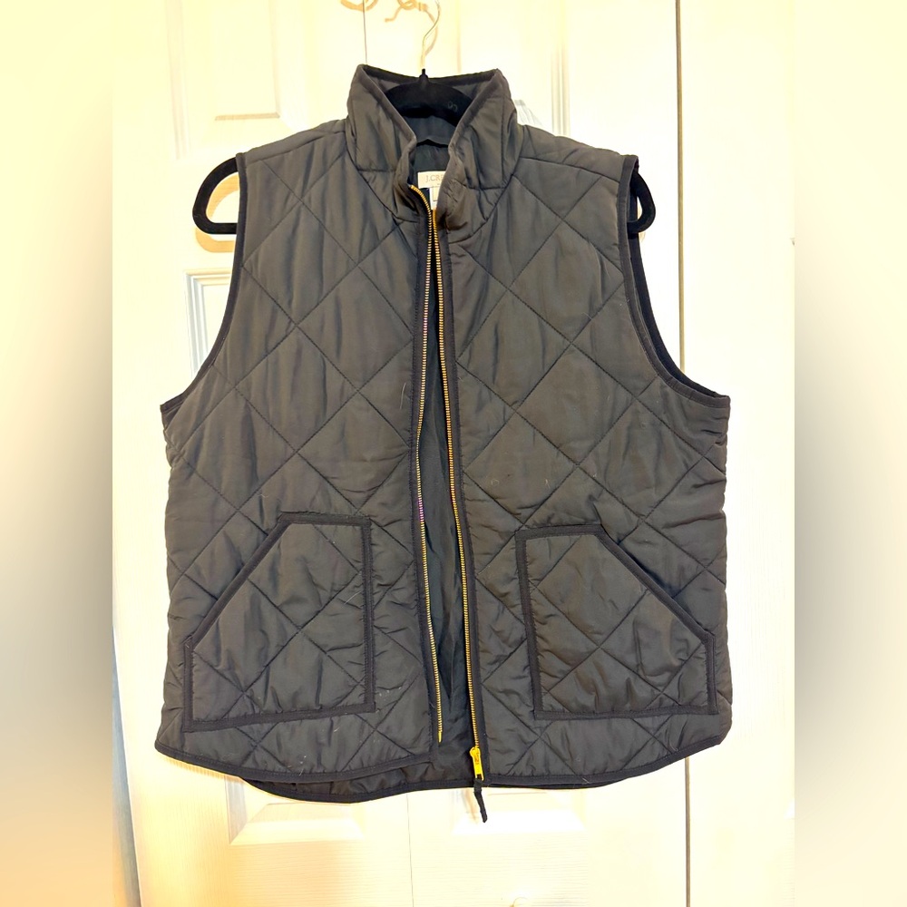 Black JCREW Factory Puff Quilted Vest